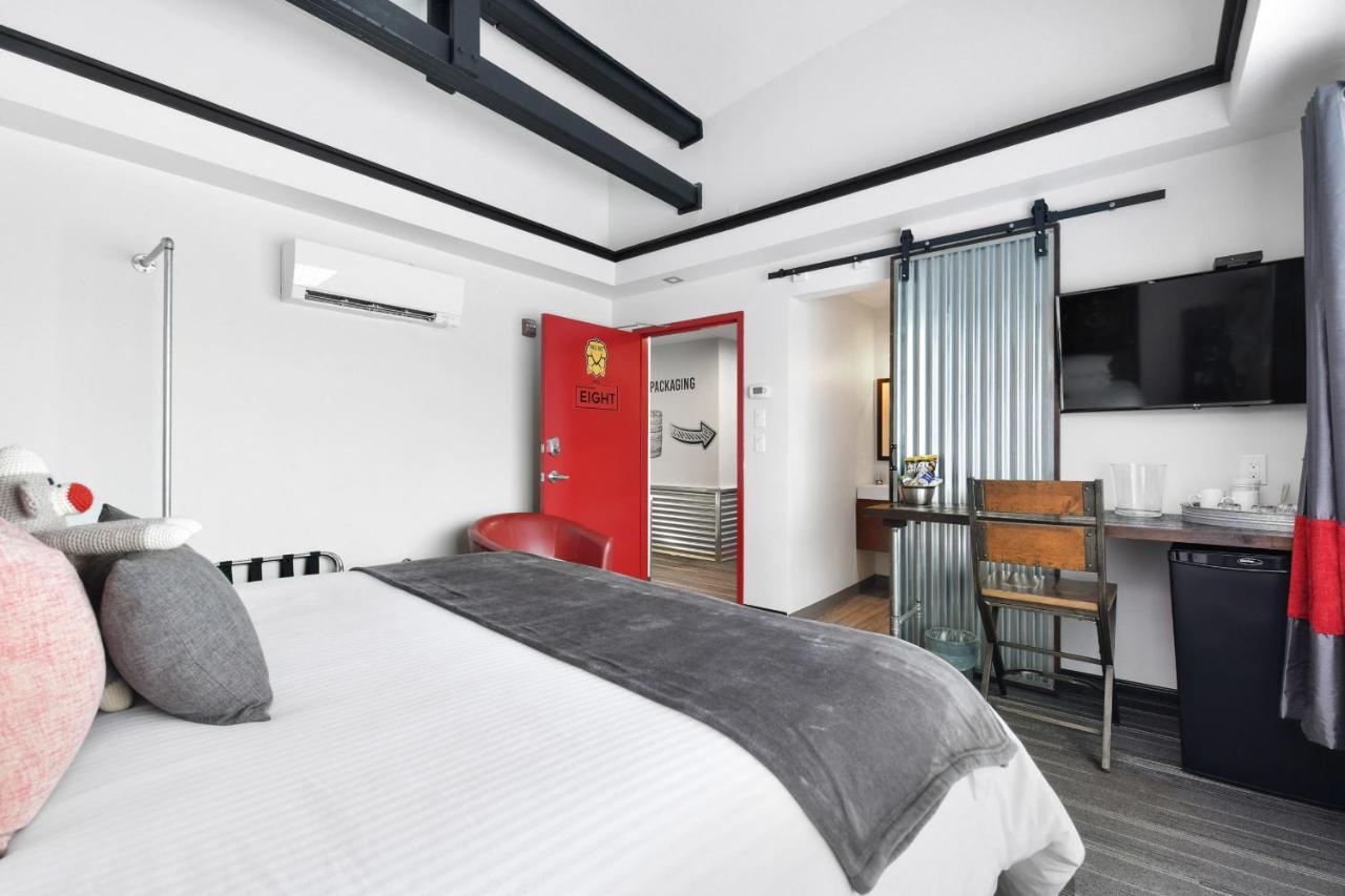 Heart & Hops Brewery Suites Kingsville Екстер'єр фото