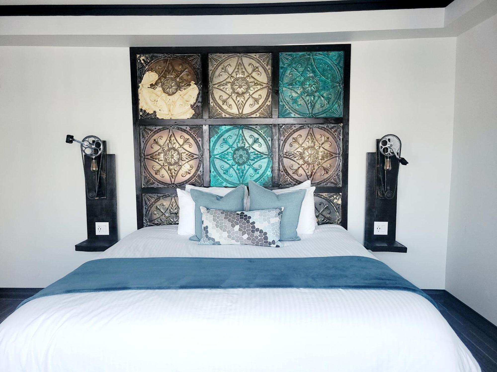 Heart & Hops Brewery Suites Kingsville Екстер'єр фото