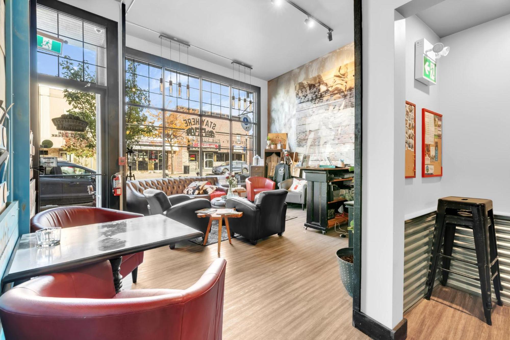 Heart & Hops Brewery Suites Kingsville Екстер'єр фото