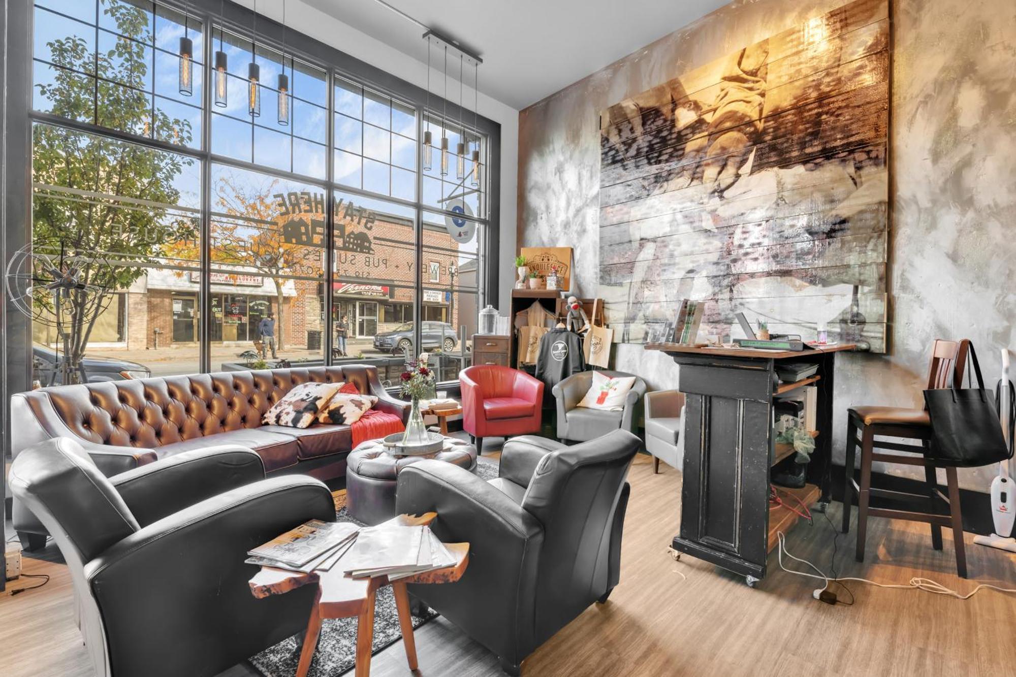 Heart & Hops Brewery Suites Kingsville Екстер'єр фото