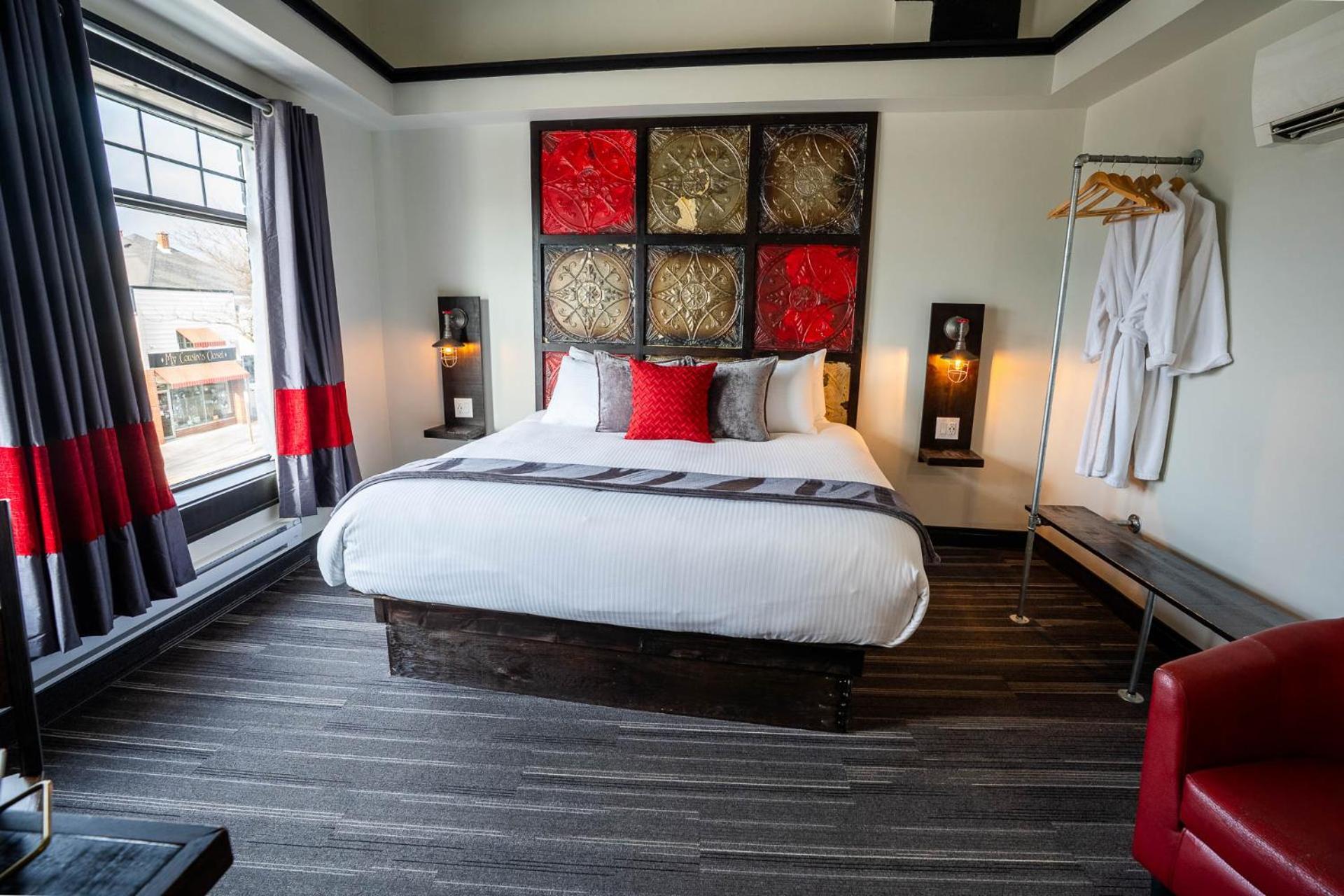Heart & Hops Brewery Suites Kingsville Екстер'єр фото